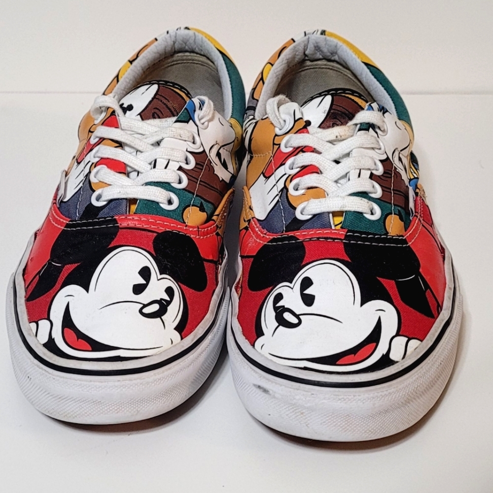 Vans Disney Era Low top Sneaker